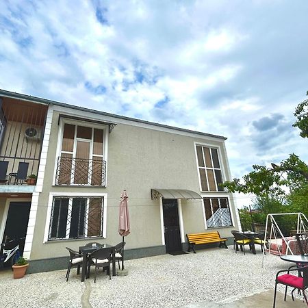 Gold Guest House Kutaisi Exterior foto