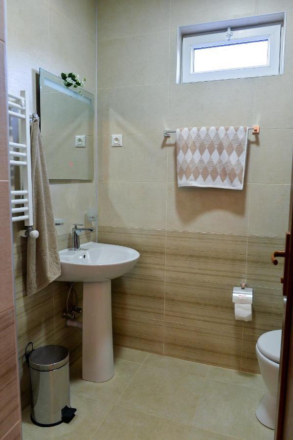 Gold Guest House Kutaisi Exterior foto