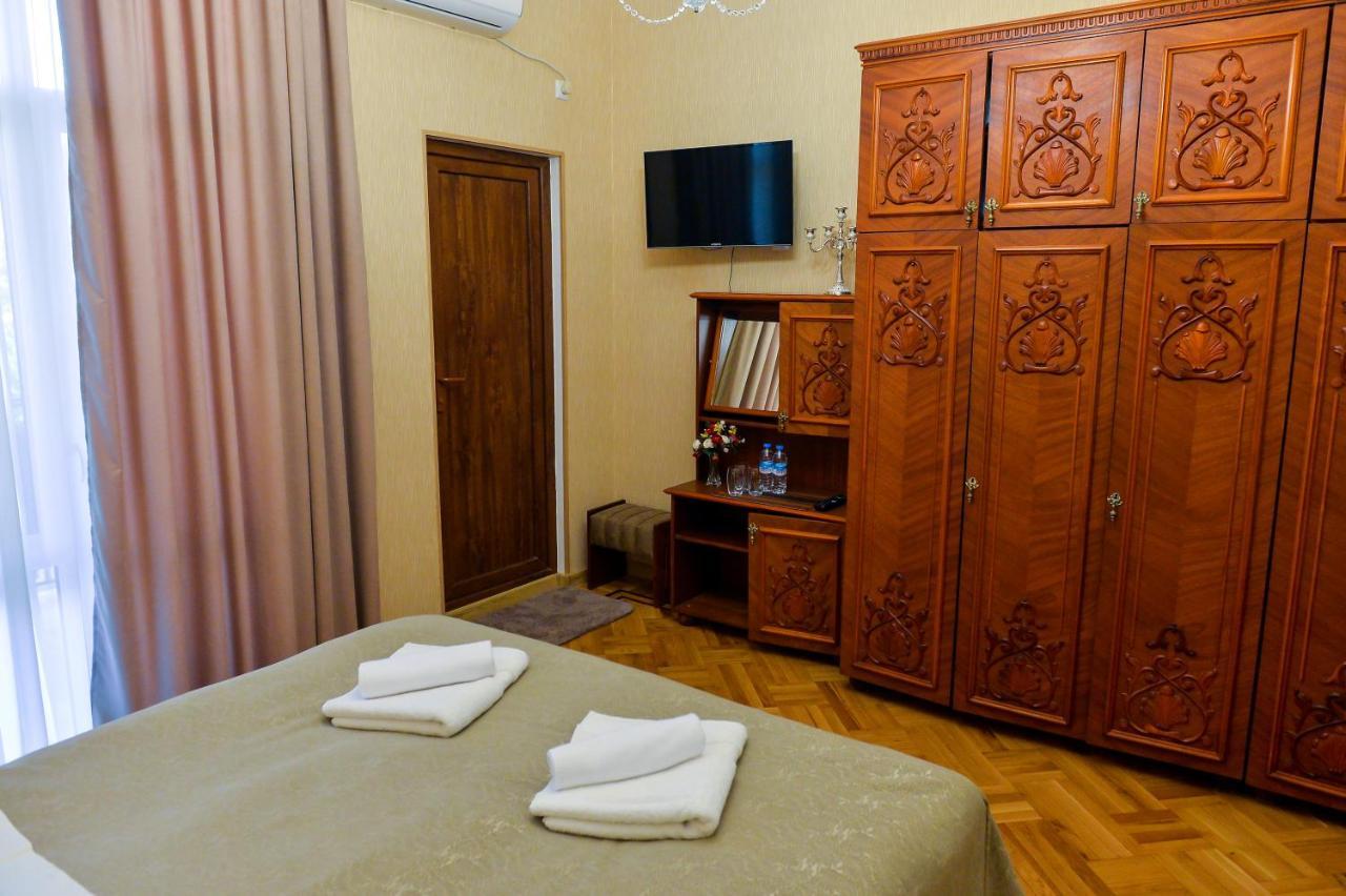 Gold Guest House Kutaisi Exterior foto